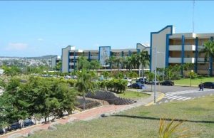 El recinto UASD Santiago en medio del alacrán y el sapo Edificios de aulas UASD Santiago