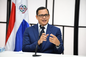 Eddy Olivares, ministro de trabajo