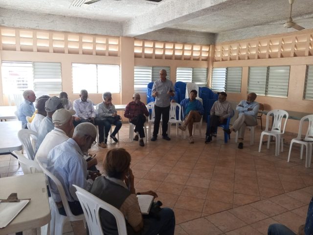 Activistas sociales, profesionales y dirigentes sindicales