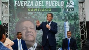 Leonel Fernández en Santiago