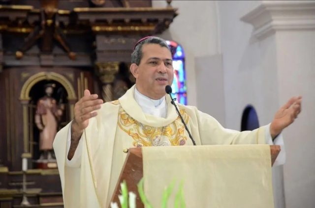 Monseñor Carlos Tomás Morel Diplán