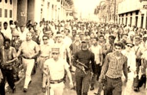 CONMEMORACIÓN Y LUCHA Caamaño en abril (Foto de la revolución de abril de 1965)