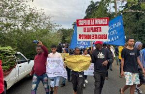 En Cotuí, comunidades rurales salen a las calles para exigir carreteras transitables