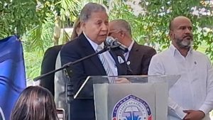 Dr. Julio Ravelo Astacio 
