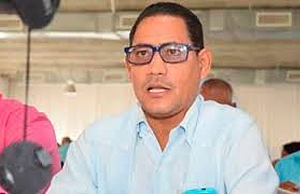 Sixto Gabín advierte que persisten graves déficits en la educación pública pese a la inversión del 4 %. Prof. Sixto Gabin, dirigente de ADP