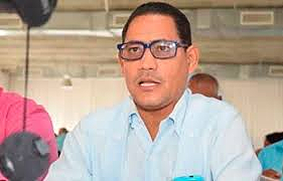 Prof. Sixto Gabin, dirigente de ADP Prof. Sixto Gabin, dirigente de ADP