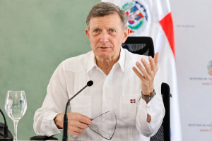 Canciller Roberto Álvarez
