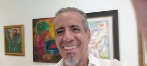 Escritor Máximo Vega