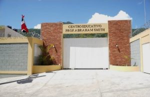 Minerd suspende clases en Puerto Plata por alerta roja y activa protocolo preventivo en otras provincias.