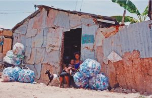 Articulación Popular Caamañista propone programa económico con énfasis en producción nacional y equidad social.