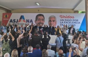 Wilson Mejía pospone aspiraciones y respalda candidatura de Jorge Asjana a la rectoría de la UASD.