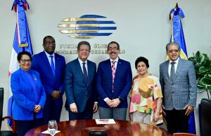 Fernández recibe a Asjana en Funglode en medio de consolidación de apoyos rumbo a la rectoría de la UASD.