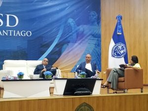 Panel de candidatos a la dirección del Recinto UASD Santiago 