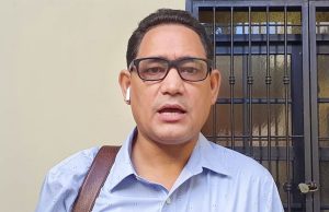 Sixto Gabin sale en defensa del magisterio: “Castigar la protesta docente es castigar la democracia”
