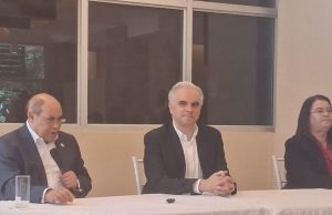 Gobierno impulsa una reforma educativa para preparar al país ante la revolución de la inteligencia artificial.