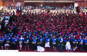 La UNEV gradúa a 270 nuevos profesionales y reivindica la perseverancia como motor de transformación social.
