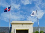Gobierno presenta plan fiscal para enfrentar la desaceleración económica y estimular la producción.