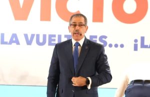 Julio Ravelo Astacio presenta a Jorge Asjana como el liderazgo llamado a conducir una nueva etapa en la UASD.