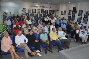 Parte del publico que rindió homenaje a la trayectoria política, académica e internacional de Juan B. Mejía (Foto: Fuente externa).