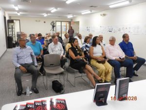Vista parcial acto en que Héctor Domínguez presenta en Estados Unidos su libro La Otra Alternativa (Foto: Fuente externa).