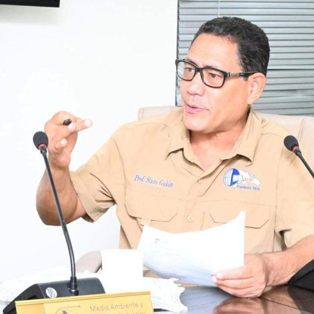Maestro Sixto Gabin, dirigente nacionalde ADP | Foto fuente externa.