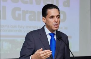 FP PONE BAJO PRESIÓN LA GESTIÓN ELÉCTRICA: CIFRA EN US$1,659 MILLONES EL DÉFICIT DE LAS EDE Juan Gómez, secretario de Energía de FP | Foto fuente externa.