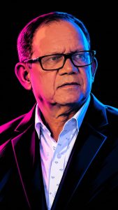 Maestro Víctor Castillo, psicólogo.
