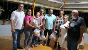 En el encuentro fueron entregadas raciones alimenticias a familias de El Puente | Foto fuente externa. 