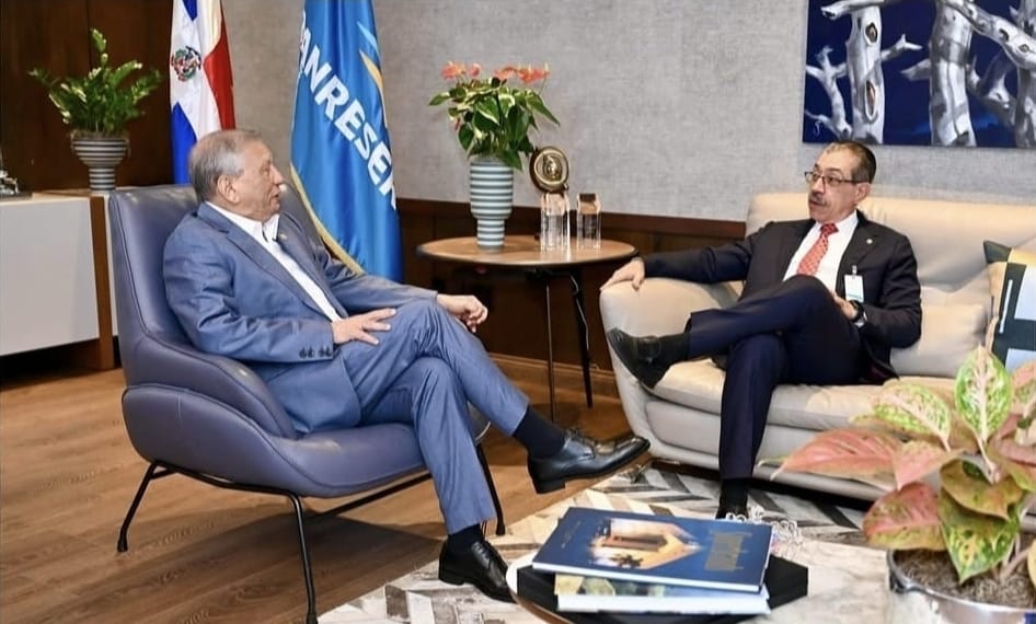 El rector de la UASD, Jorge Asjana David, sostuvo un encuentro institucional con el presidente ejecutivo de Banreservas, doctor Leonardo Aguilera.