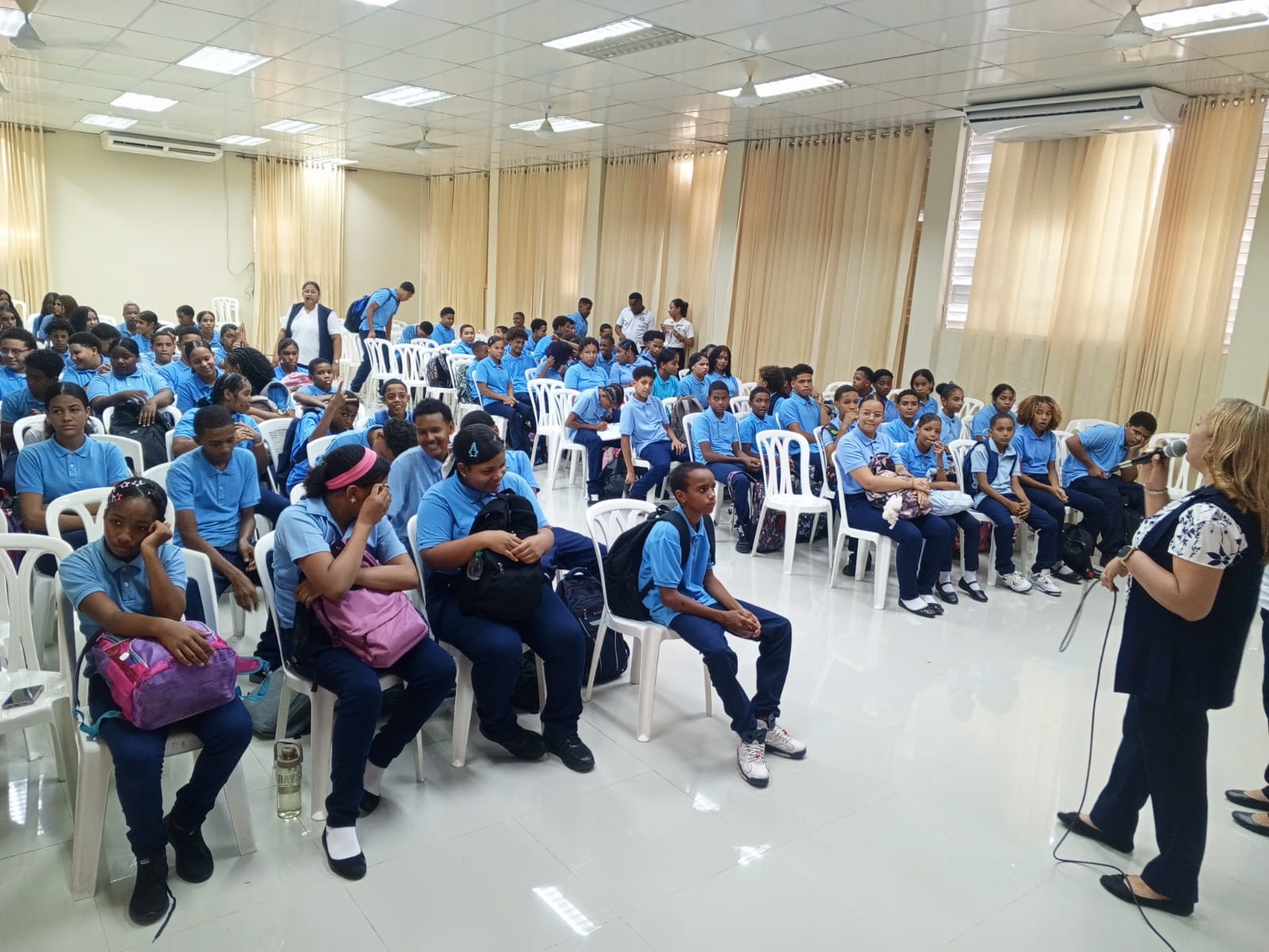 Jornada de orientación y prevención dirigida a estudiantes promovida por FELABEL | Foto fuente externa.