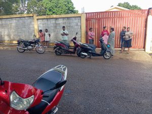 La asociación de padres, Escuela Fidelina, comunidad de La Guazara, en el municipio de Barahona. 