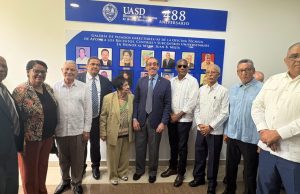 UASD honra legado de antiguos directores de oficina encargada de fortalecer su presencia nacional. Homenaje a quienes han dirigido la Oficina Técnica de Apoyo a los Recintos, Centros y Subcentros Universitarios