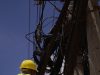 Alcaldía de Santiago exige regularización del cableado y retira instalaciones en desuso.